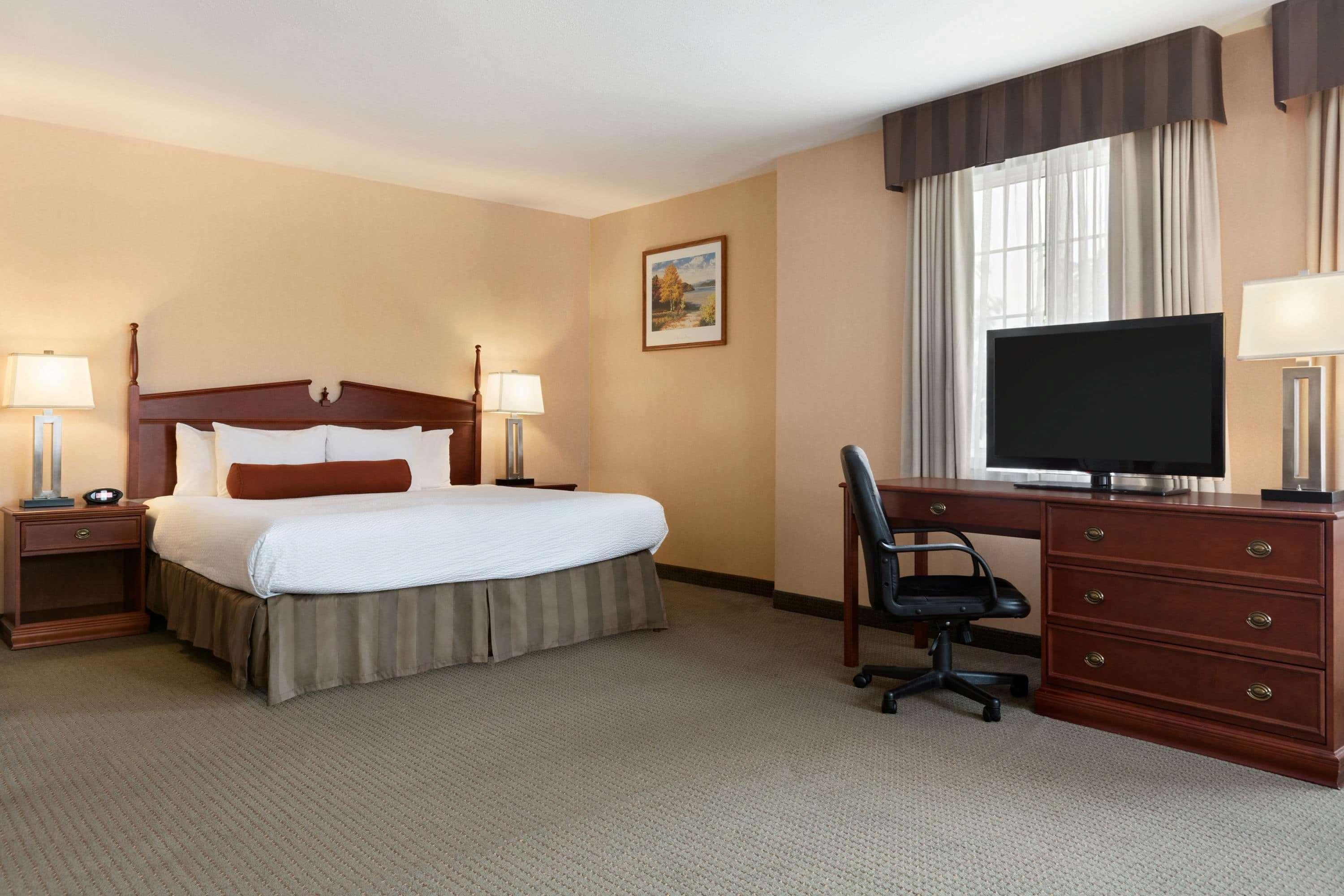 Days Inn By Wyndham Guelph Bagian luar foto