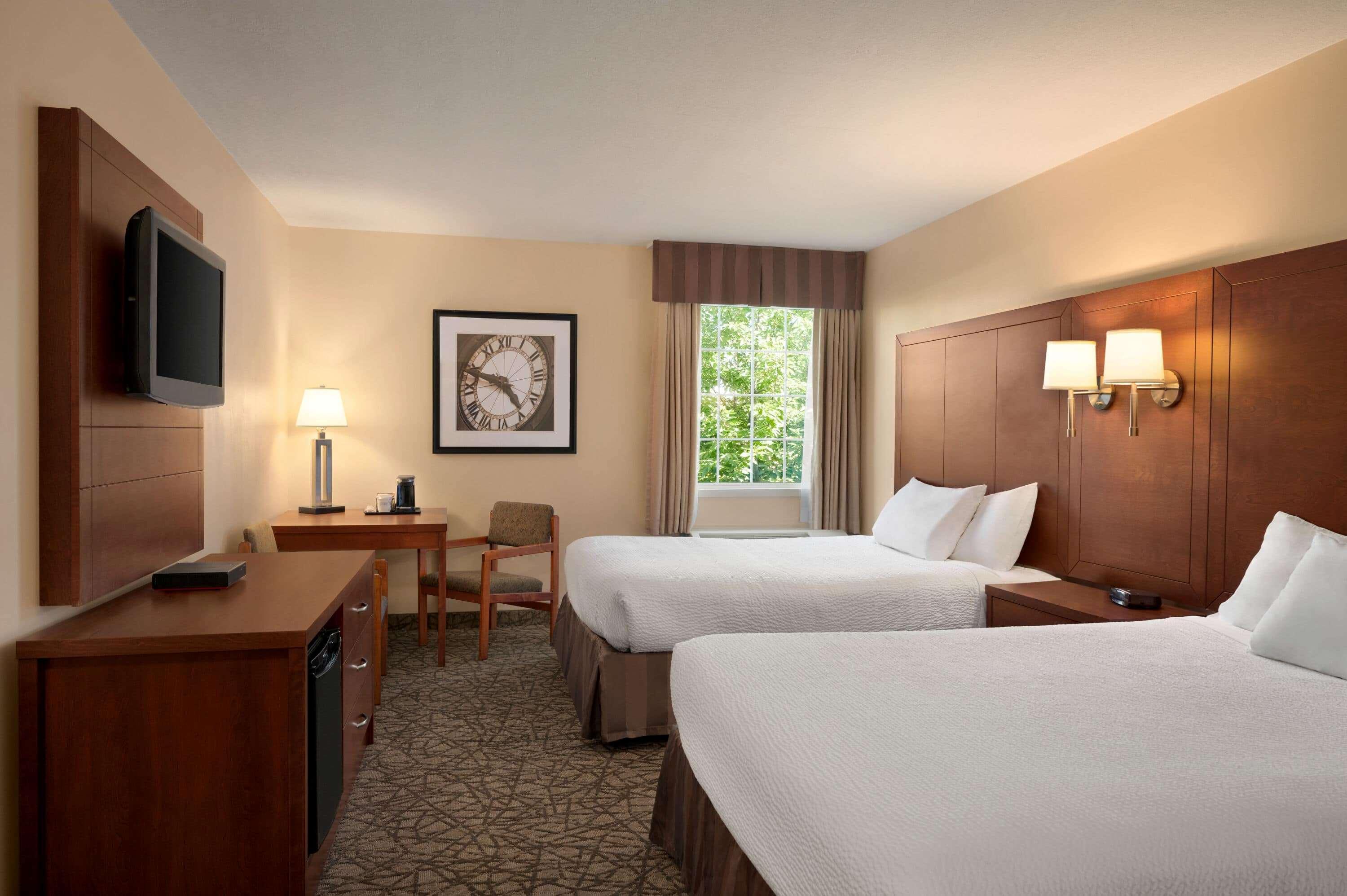 Days Inn By Wyndham Guelph Bagian luar foto