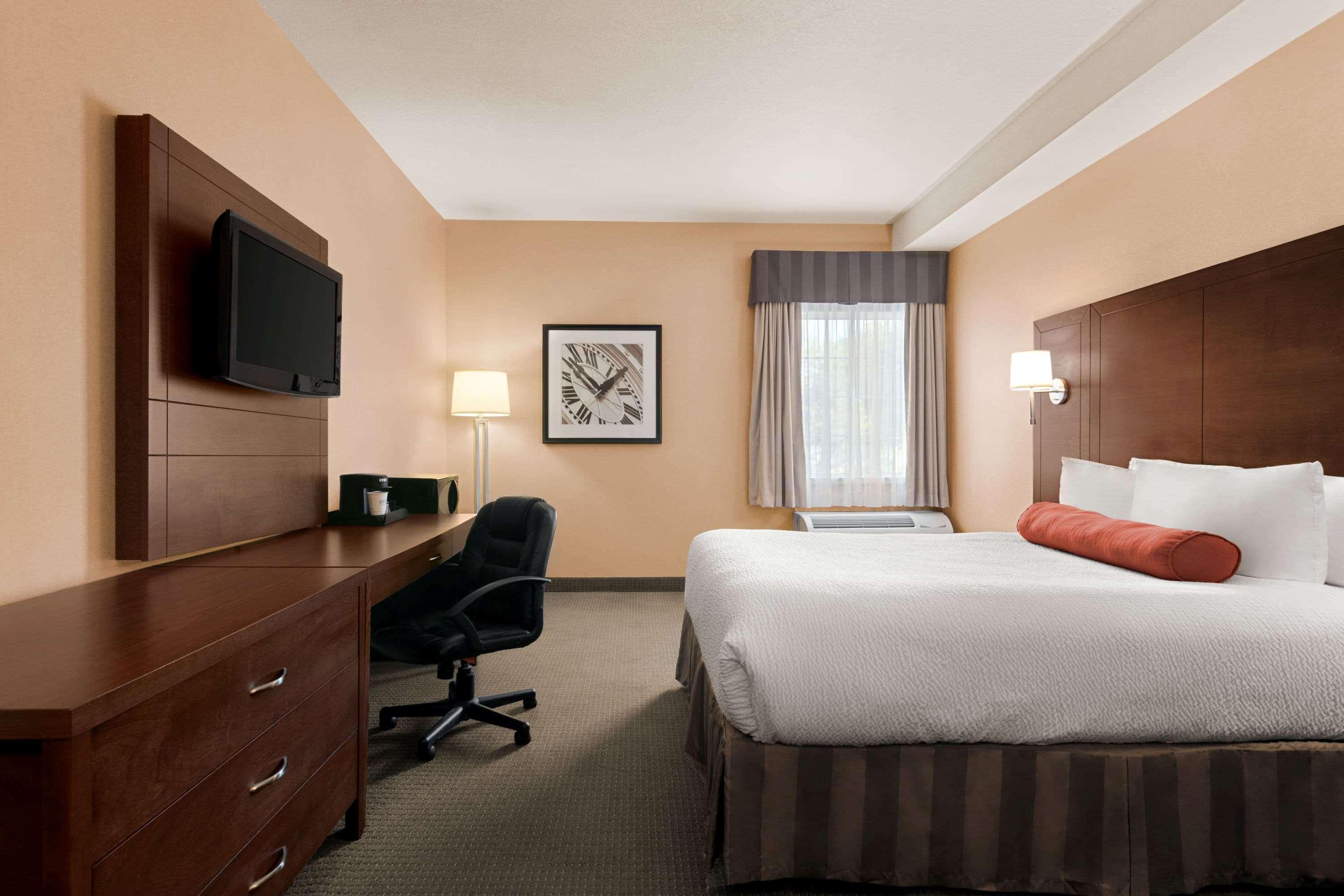 Days Inn By Wyndham Guelph Bagian luar foto