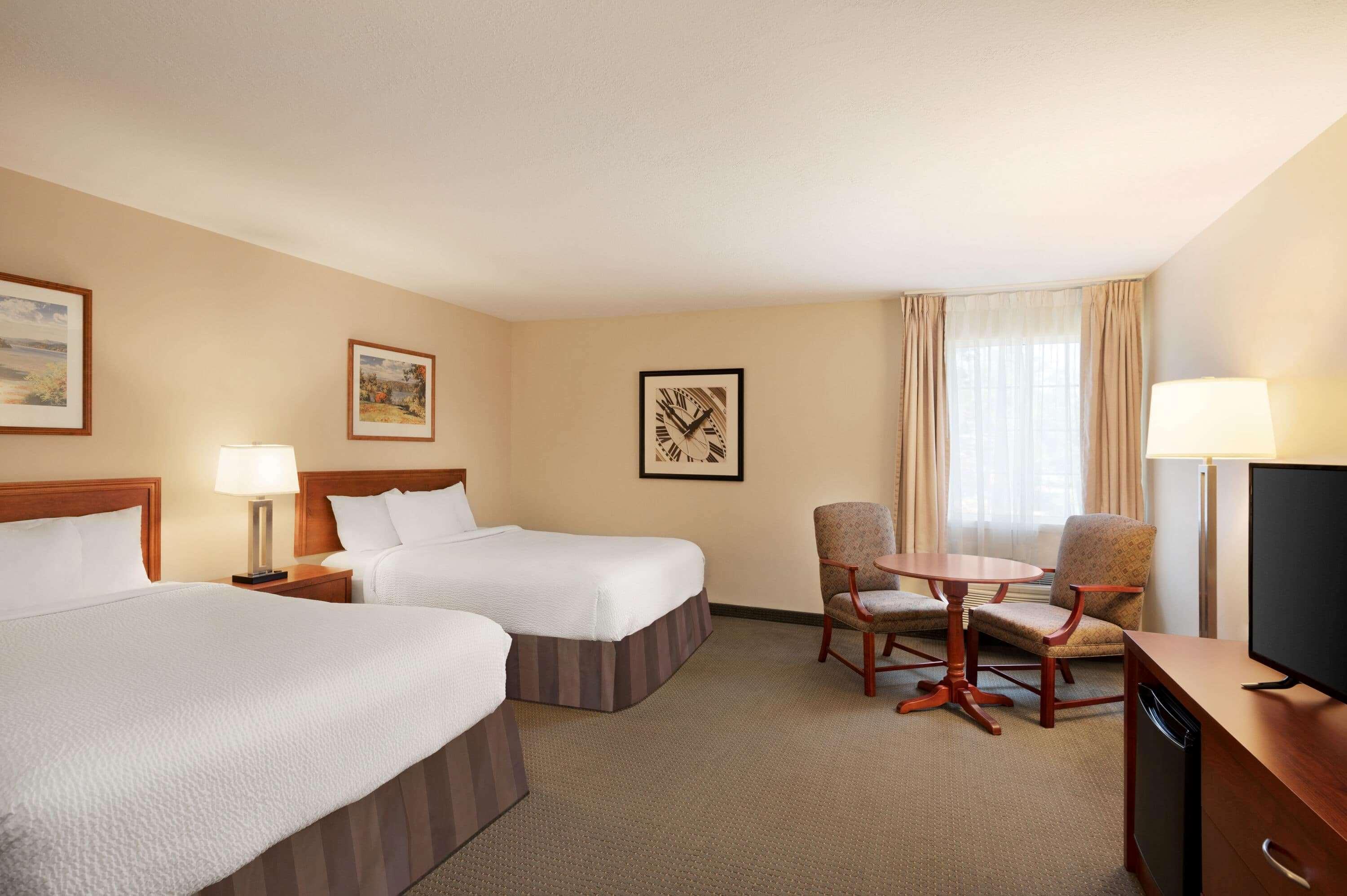 Days Inn By Wyndham Guelph Bagian luar foto