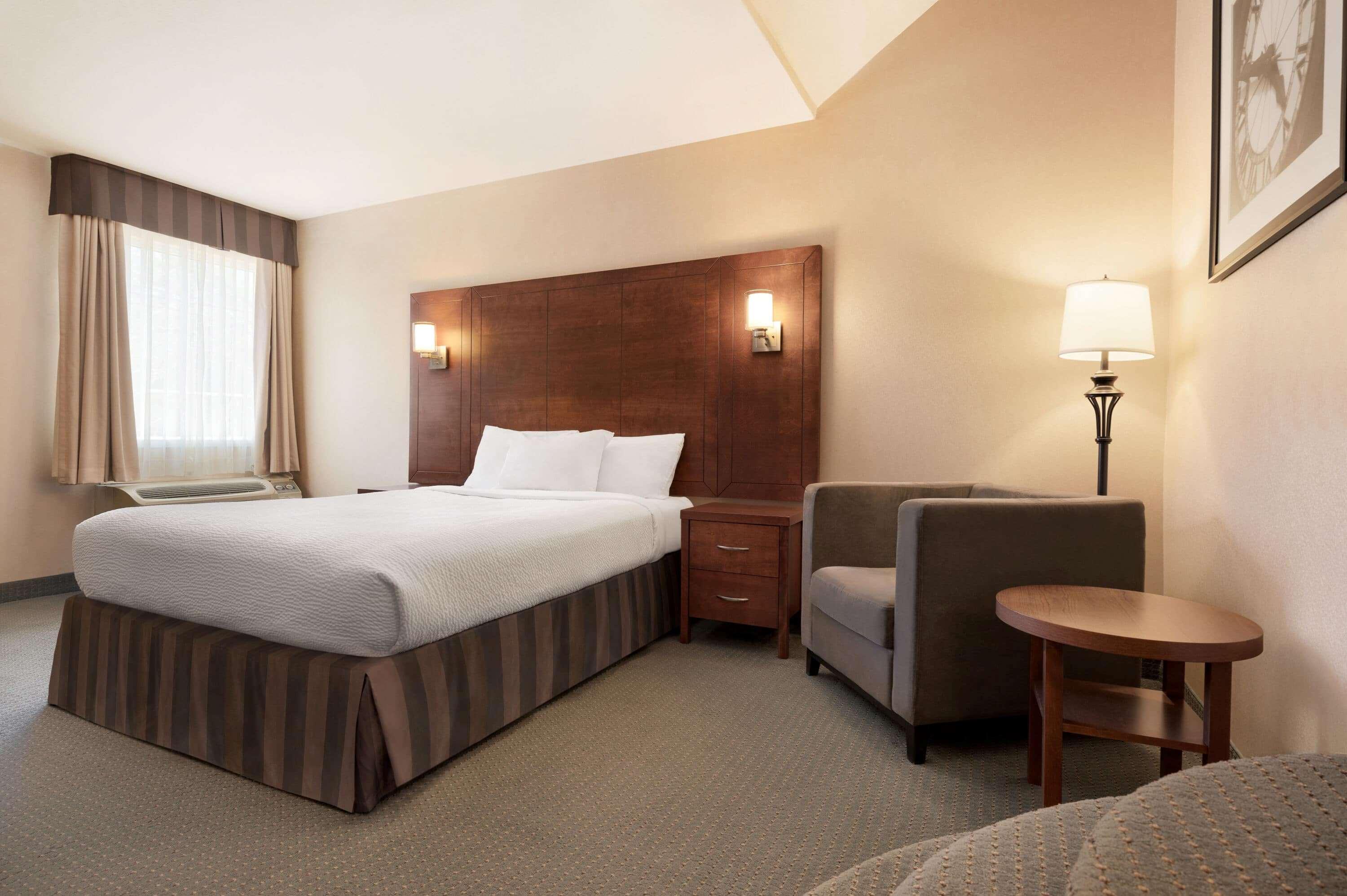 Days Inn By Wyndham Guelph Bagian luar foto